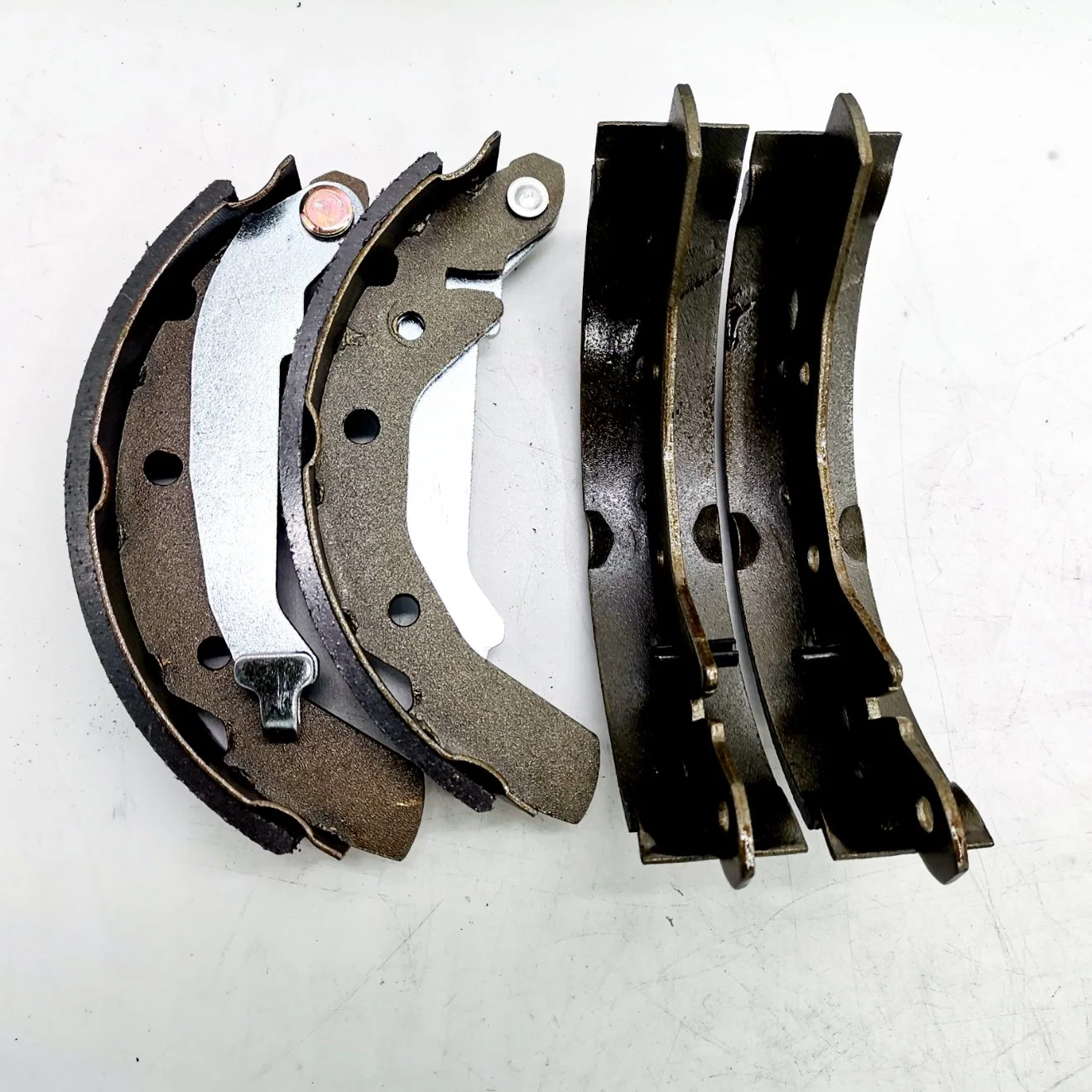 Auto Parts Rear Brake Shoe for Chevrolet 96268686