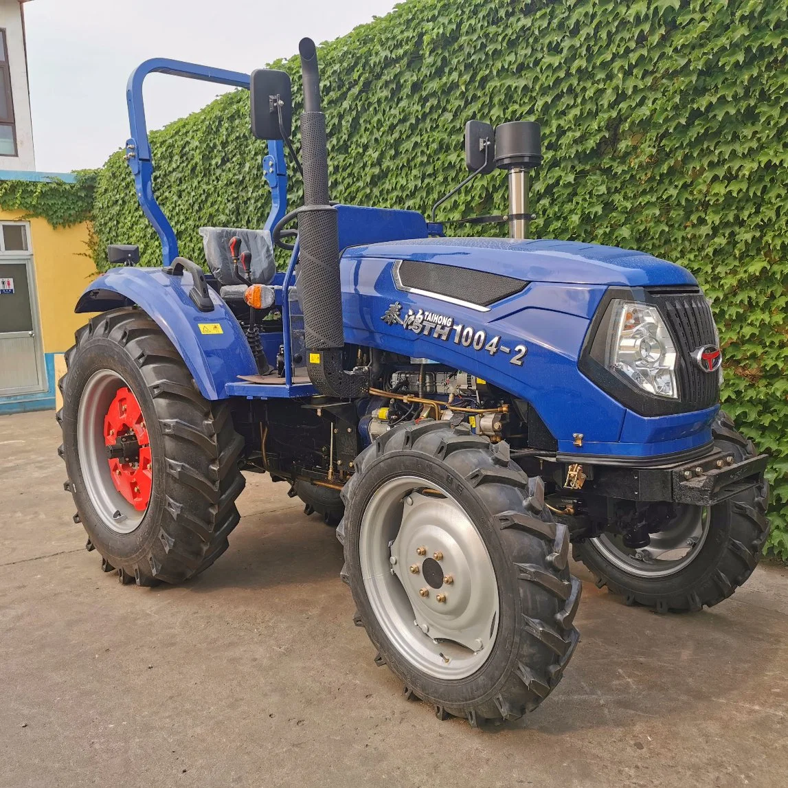 الصين معروفة جيدا 90HP 4WD Agricultural Machinery Wring Diesel Farm الجرار مع اللودر