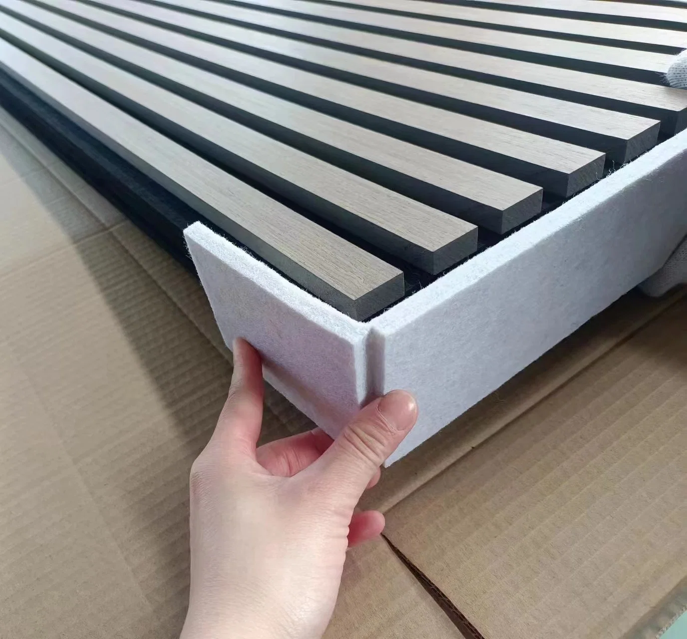 3D Customized Decorative Soundproofing Wooden Slats Wall Covering Wood Veneer Pet Felt Acoustic Panel with CE Approved