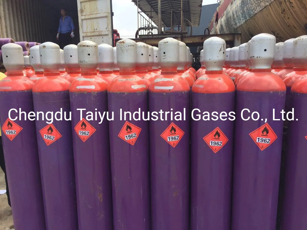 99.95% Purity Ethylene C2h4 Gas 13kg/47L in Hot Sale