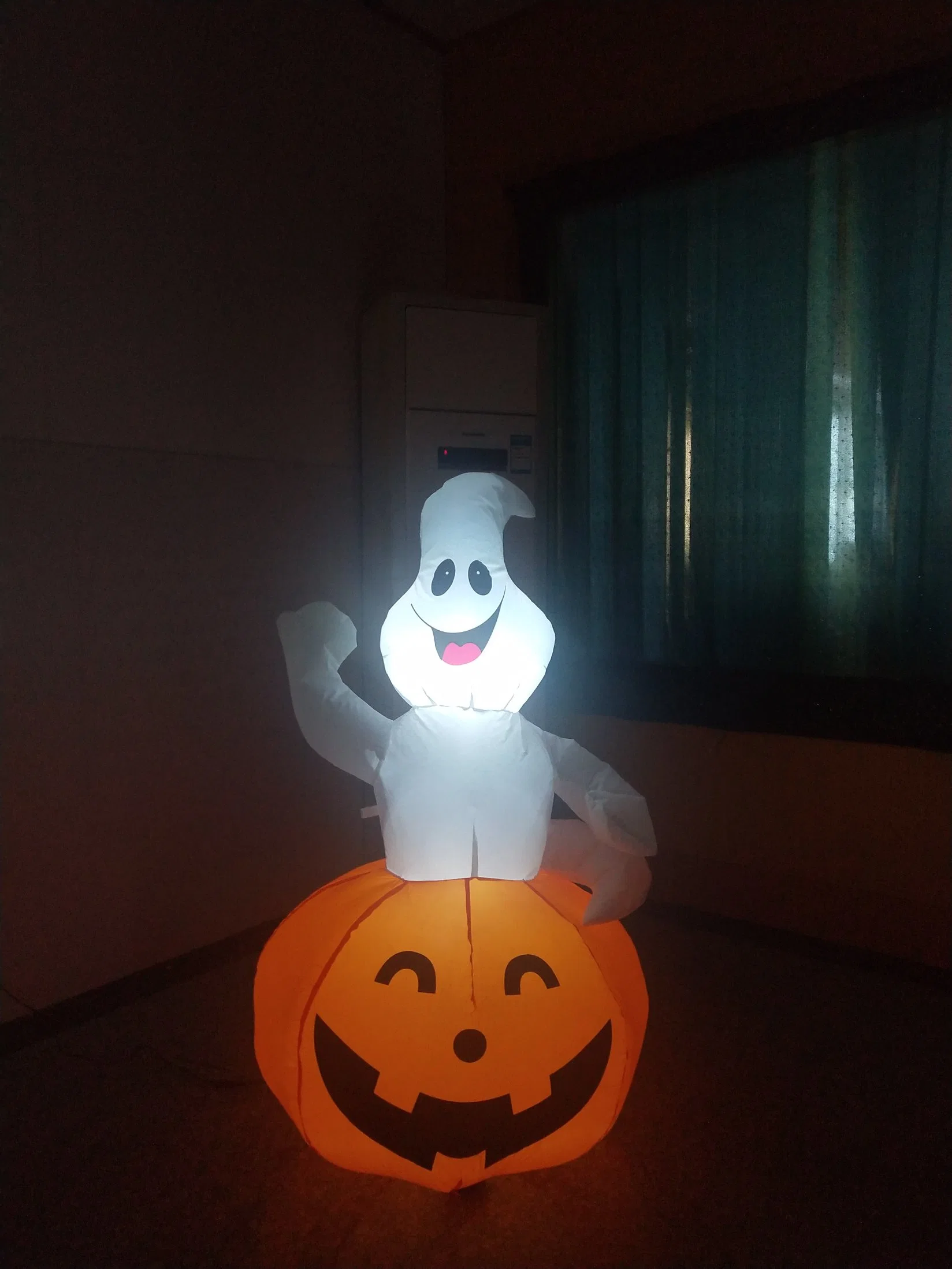 Inflables caliente fantasma blanco con calabaza para Halloween Home Deocration