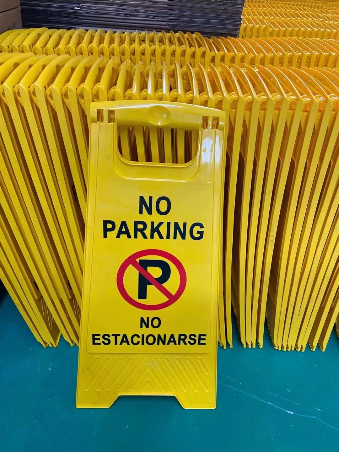 Plastic Caution Board with Customized Print No Entry Wholesale/Supplier