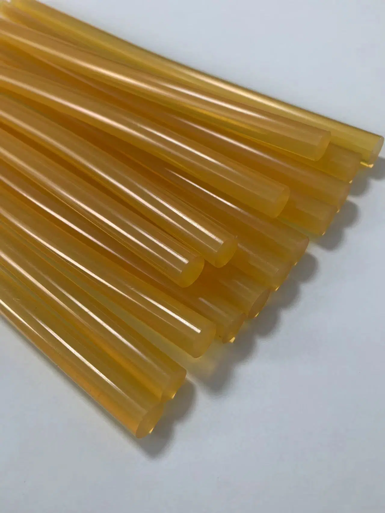 7000cps Amber Factory Wholesale/Supplier Hot Melt Glue Stick