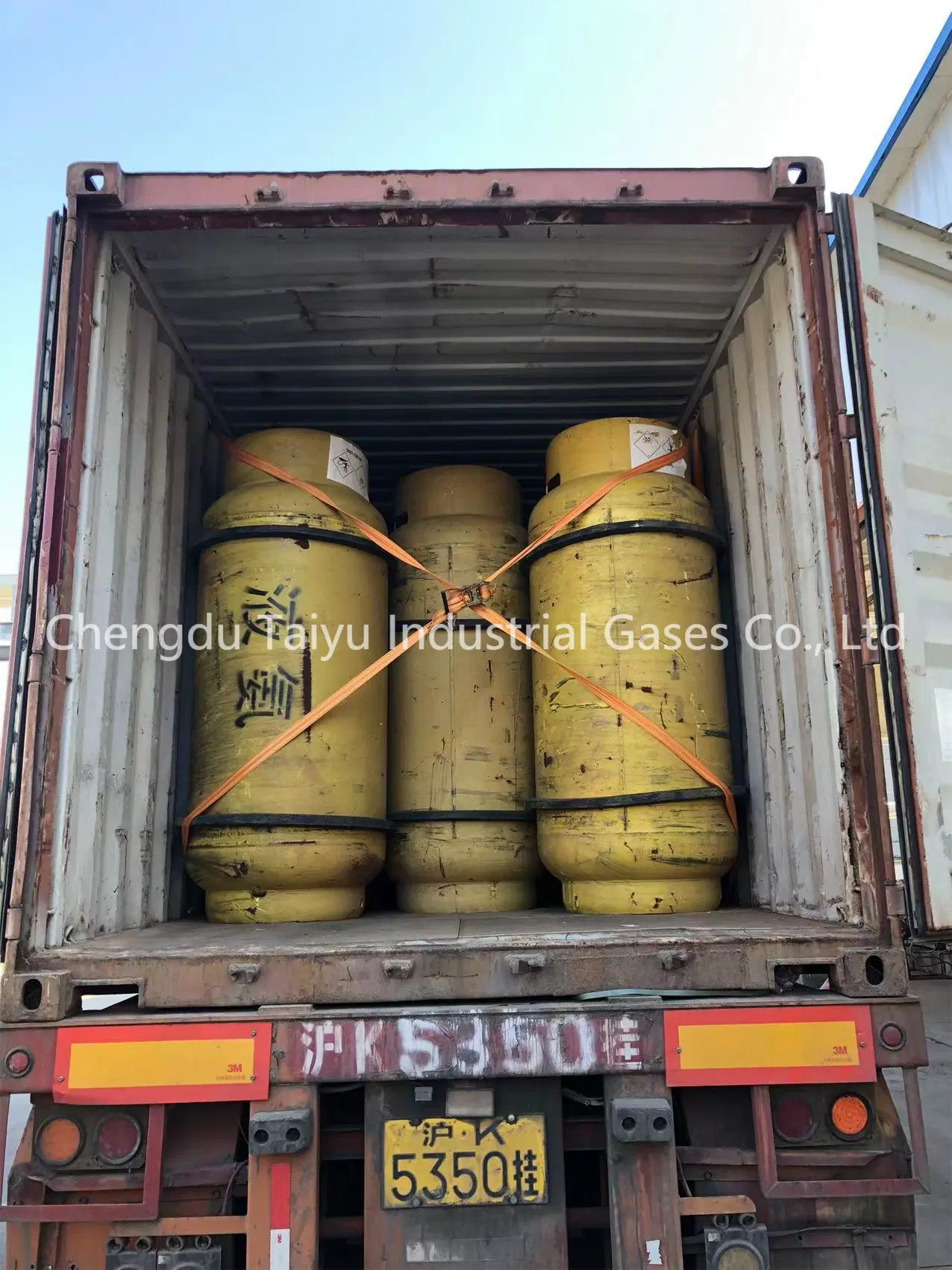 Anhydrous Liquid Ammonia Industrial Grade 99.8% Nh3 Gas 50kgs 400kgs Package