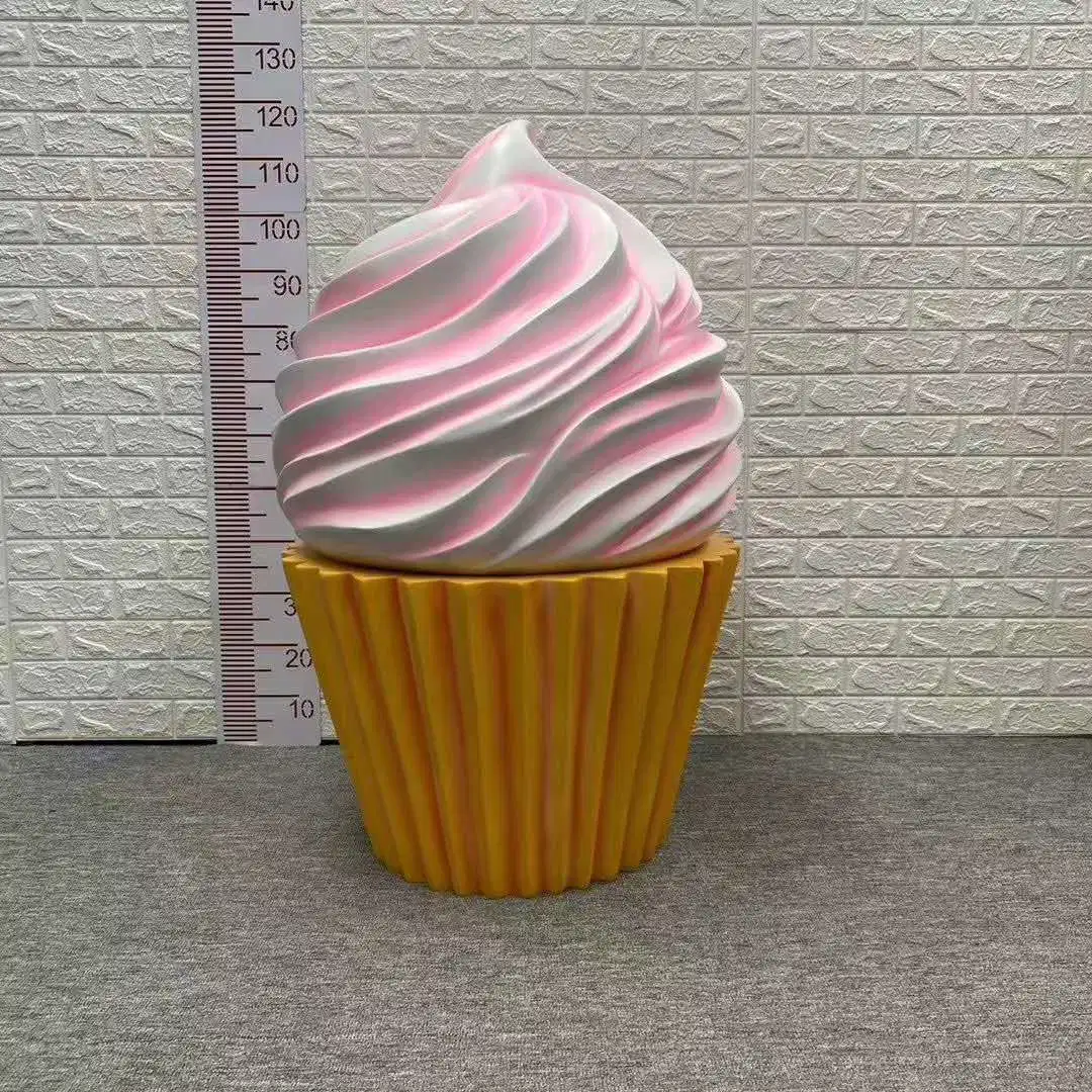 La resina de fibra de vidrio Cupcake personalizado cono de helado de la escultura a la venta