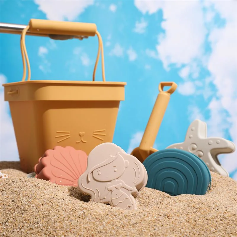 New Arrivals Silicone Summer Beach & Sand Toys Large Capacity Bucket Set