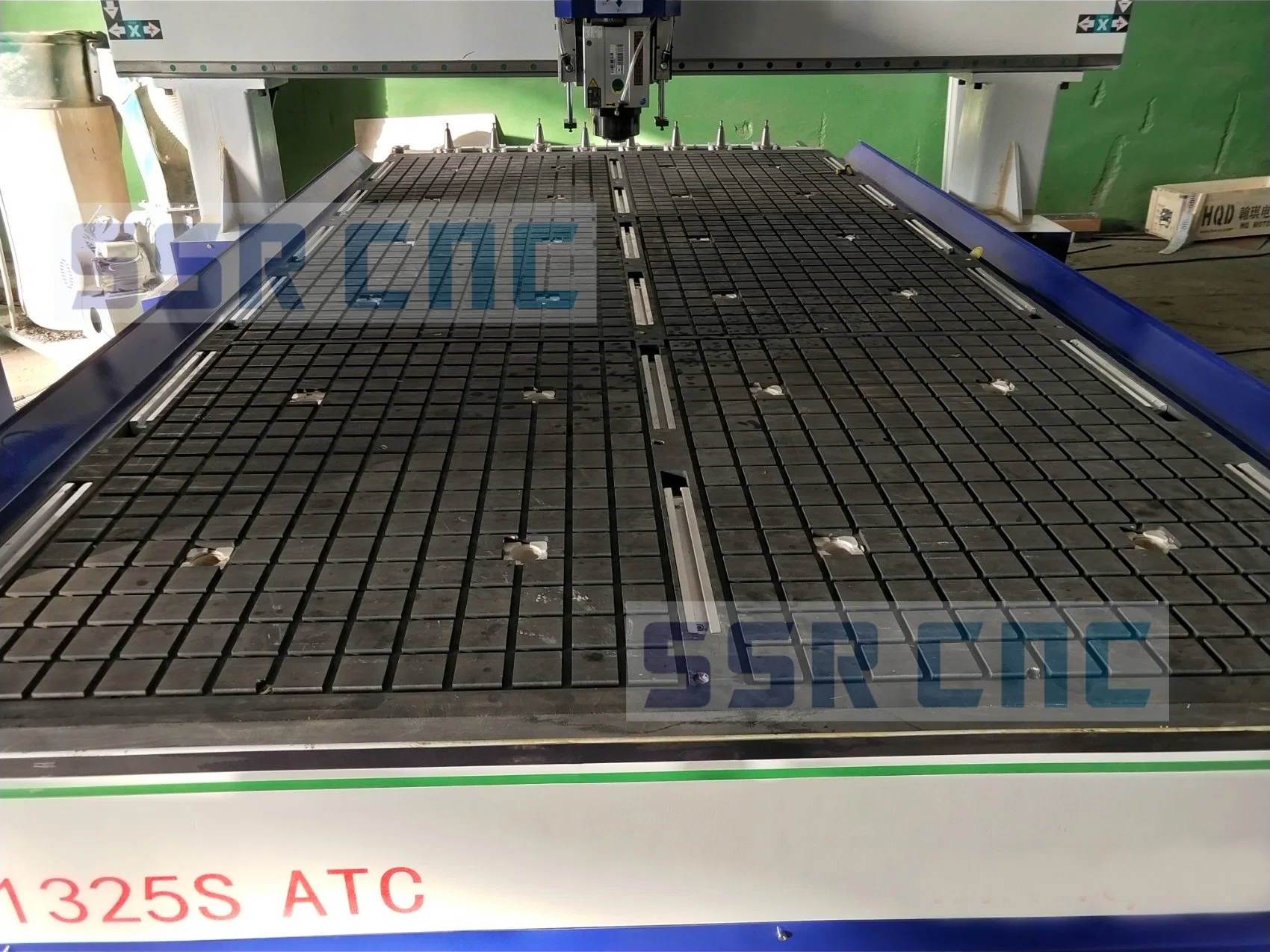 ATC 3D CNC Деревообработка Деревообработка Деревообработка 1325 1530 2030 С линейным автоматическим устройством смены инструмента 4-осевой дополнительный двойной Головка с четырьмя головками поставляется дополнительно