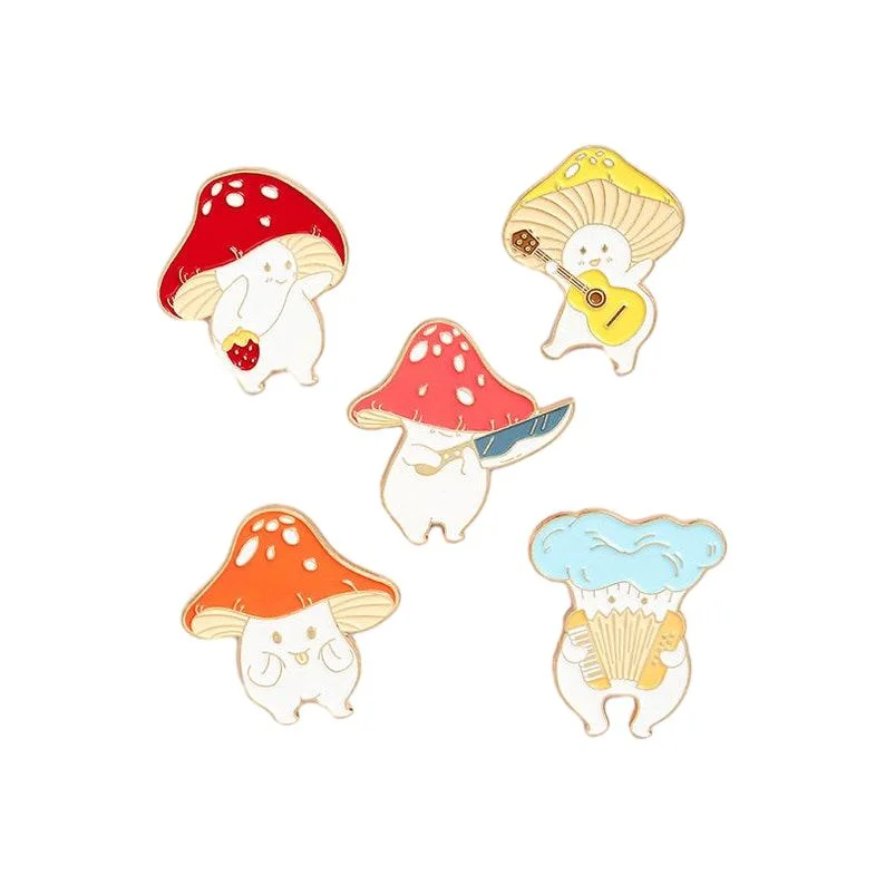 Original Factory Customized Gold Plated Metal Alloy Soft Enamel Shiled Shaped Emblem Badge Wholesale/Supplier Mushroom Topic Brooch Lapel Pin