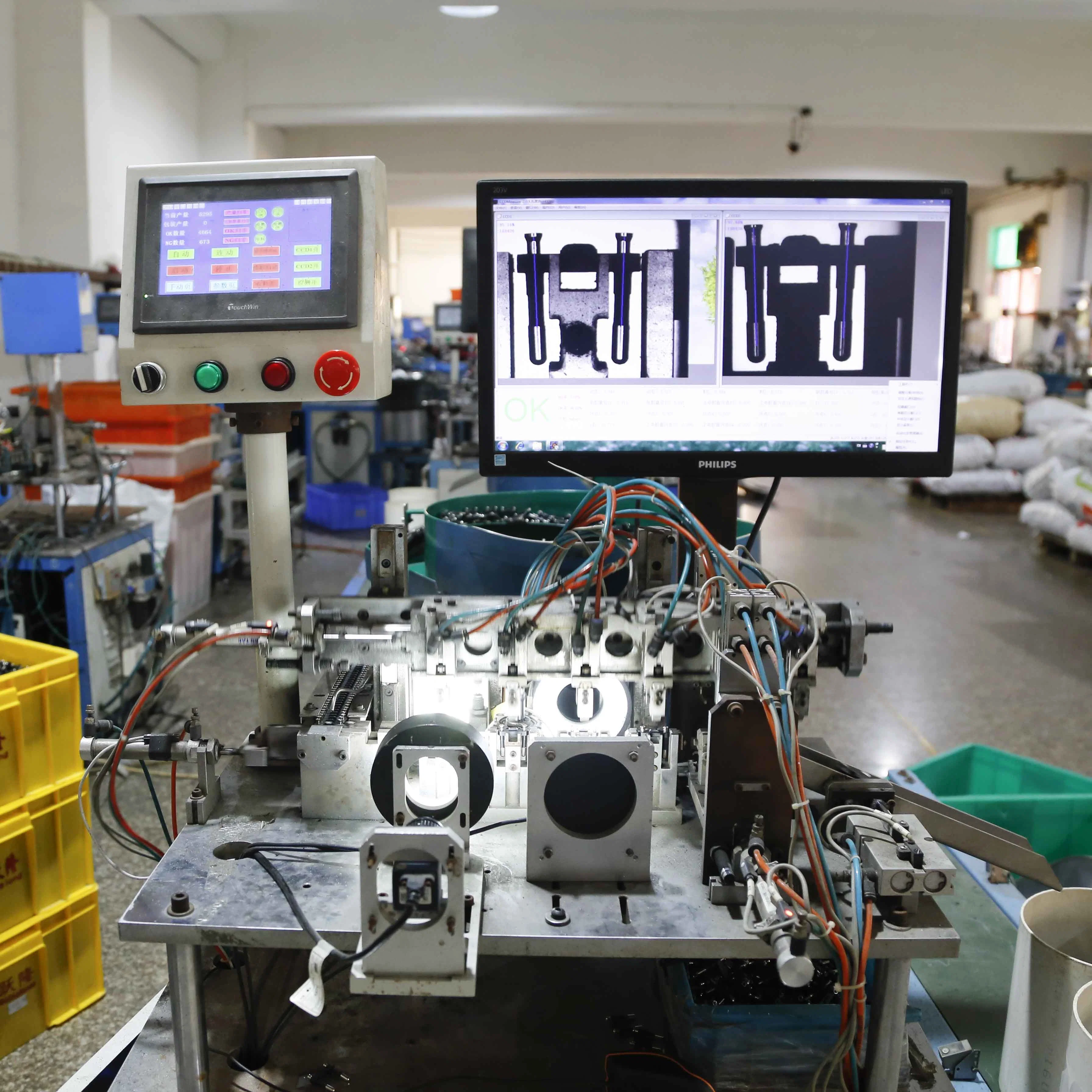 Sistema automático de la máquina de encastre macho control por ordenador