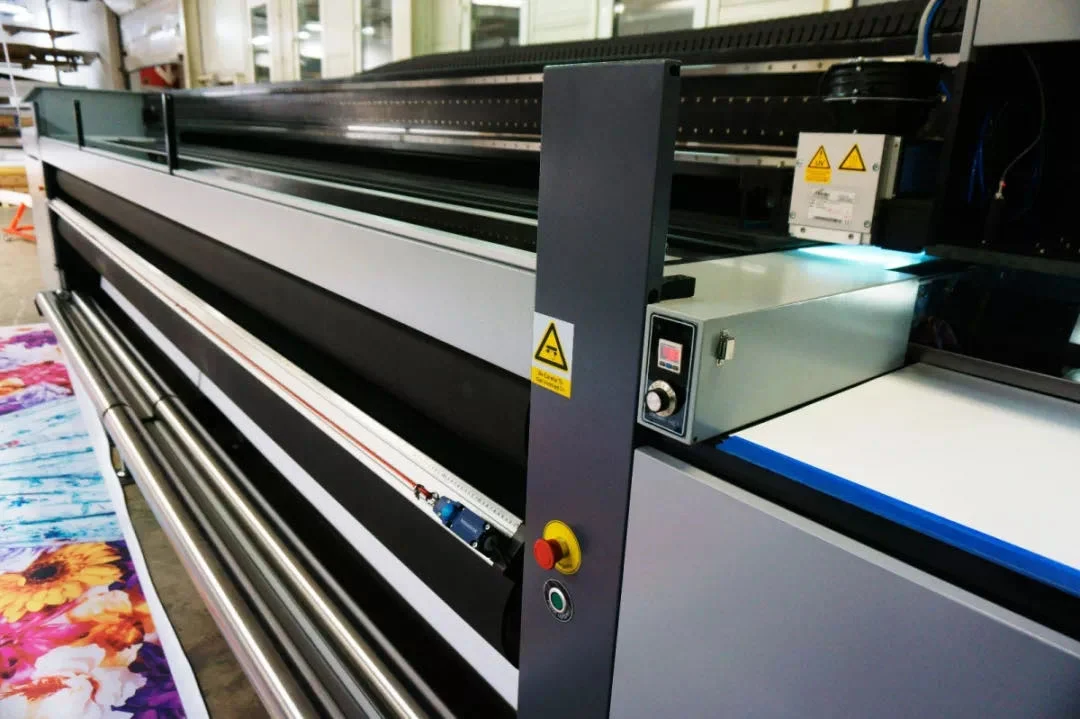 R6000 Large Format Roll to Roll Advertisement Publicity Graphic UV Inkjet Digital Industrial Printer