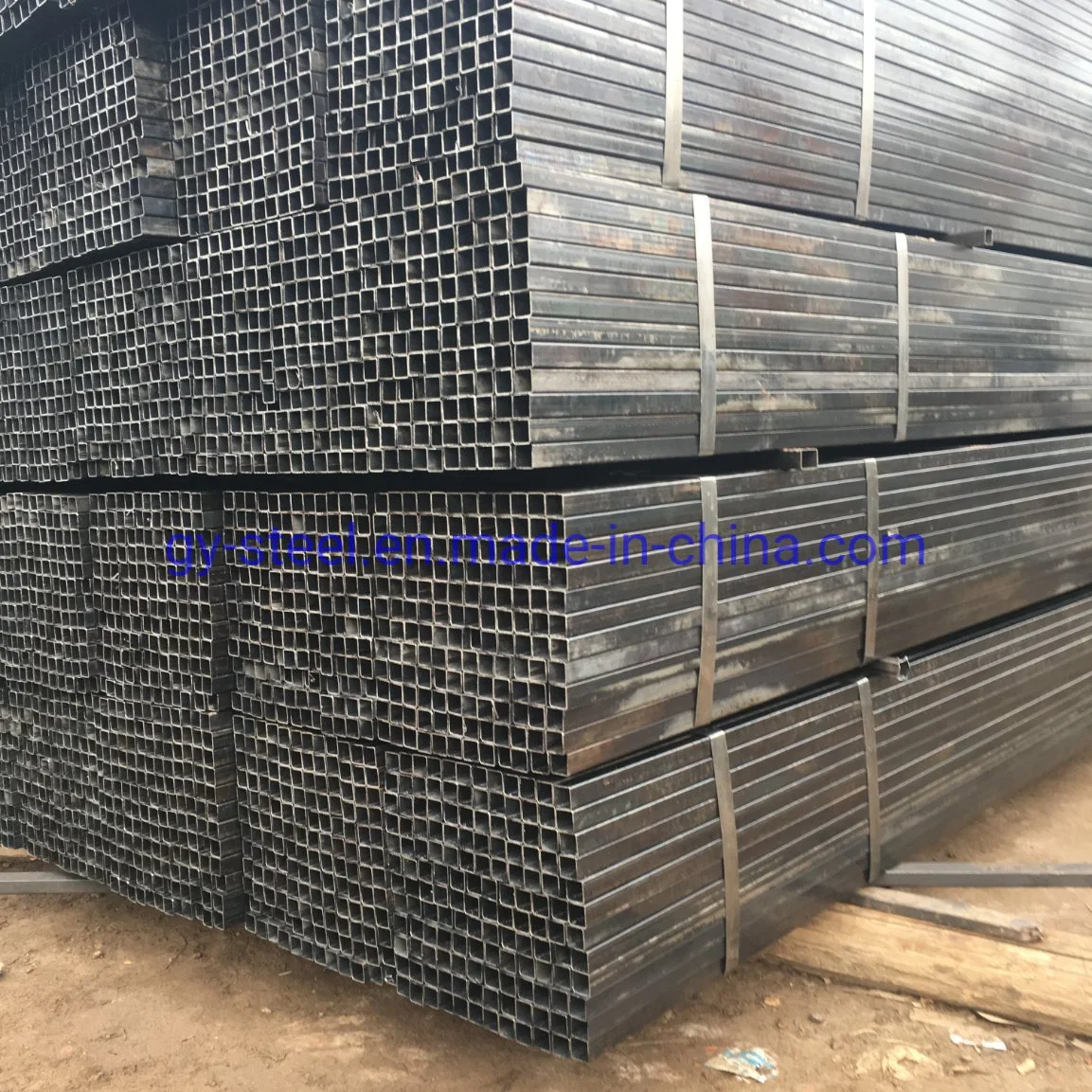 Q195 Prime Quality Mild Carton Black Square Tubular Steel Sizes From Original Factory