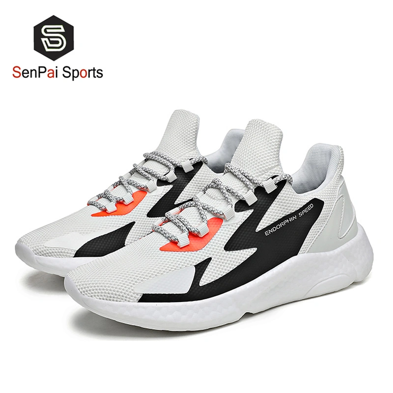 2021 صالة ألعاب رياضية Trend Sneakers الرجال شوس أزياء الرياضة الرياضية أحذية