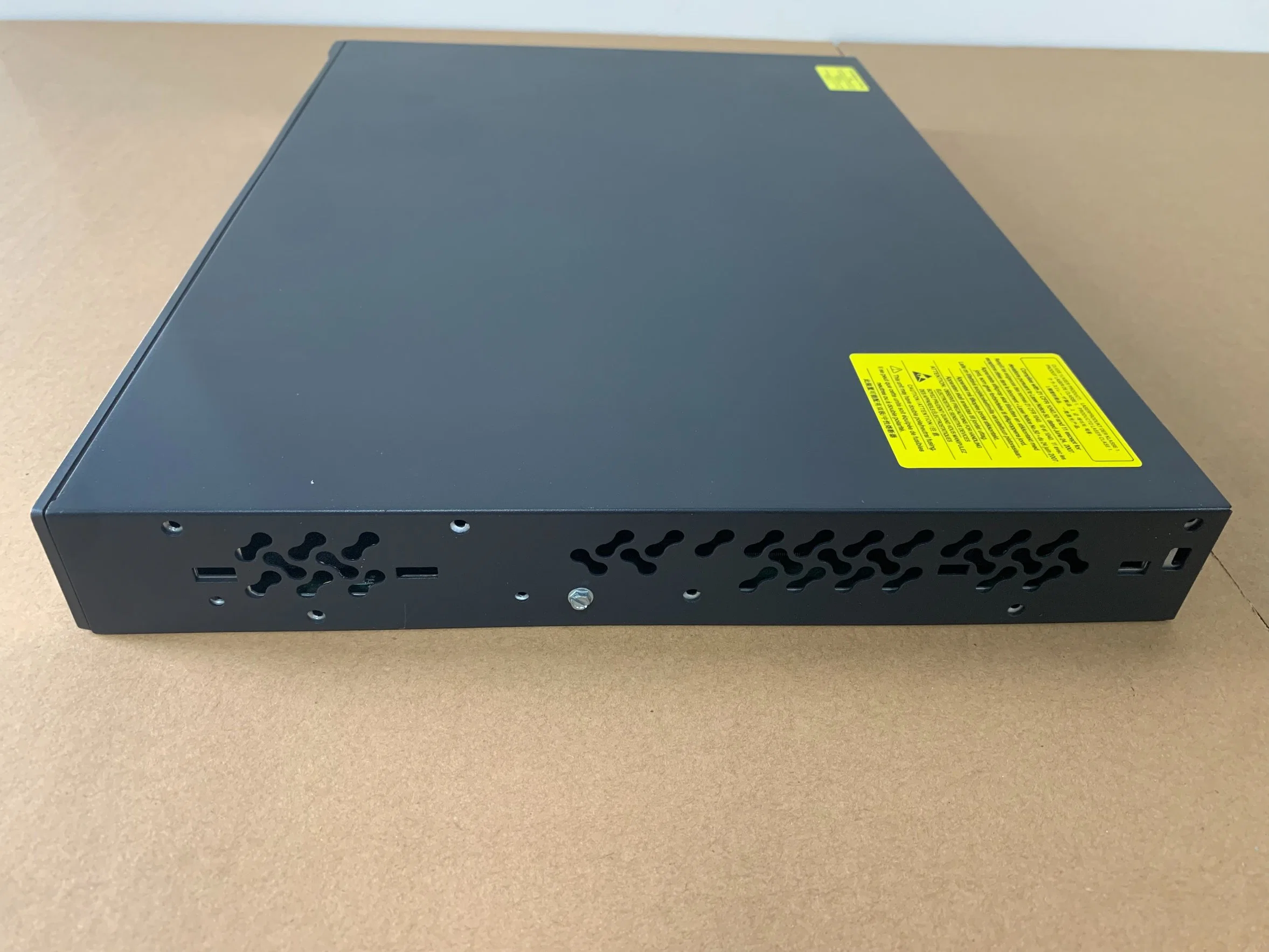 Promotion Price Cisco 24 Port Switch Fob Reference Price