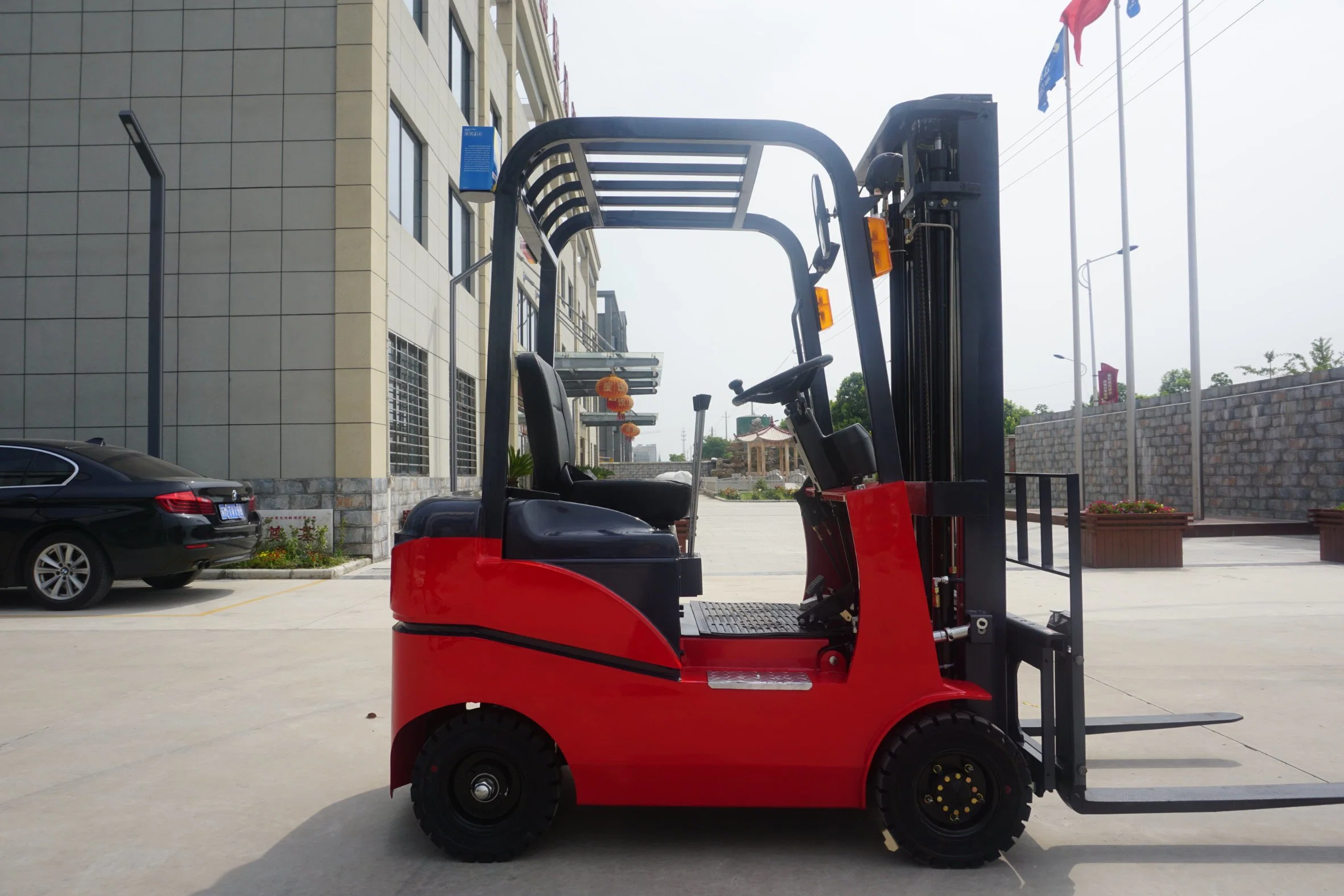 Battery Diesel Gasoline Petrol Electric Forklift at 1.5t/1.8t/2.0t/2.5t/3.0t/3.5t with Cabin and Ce Certificate