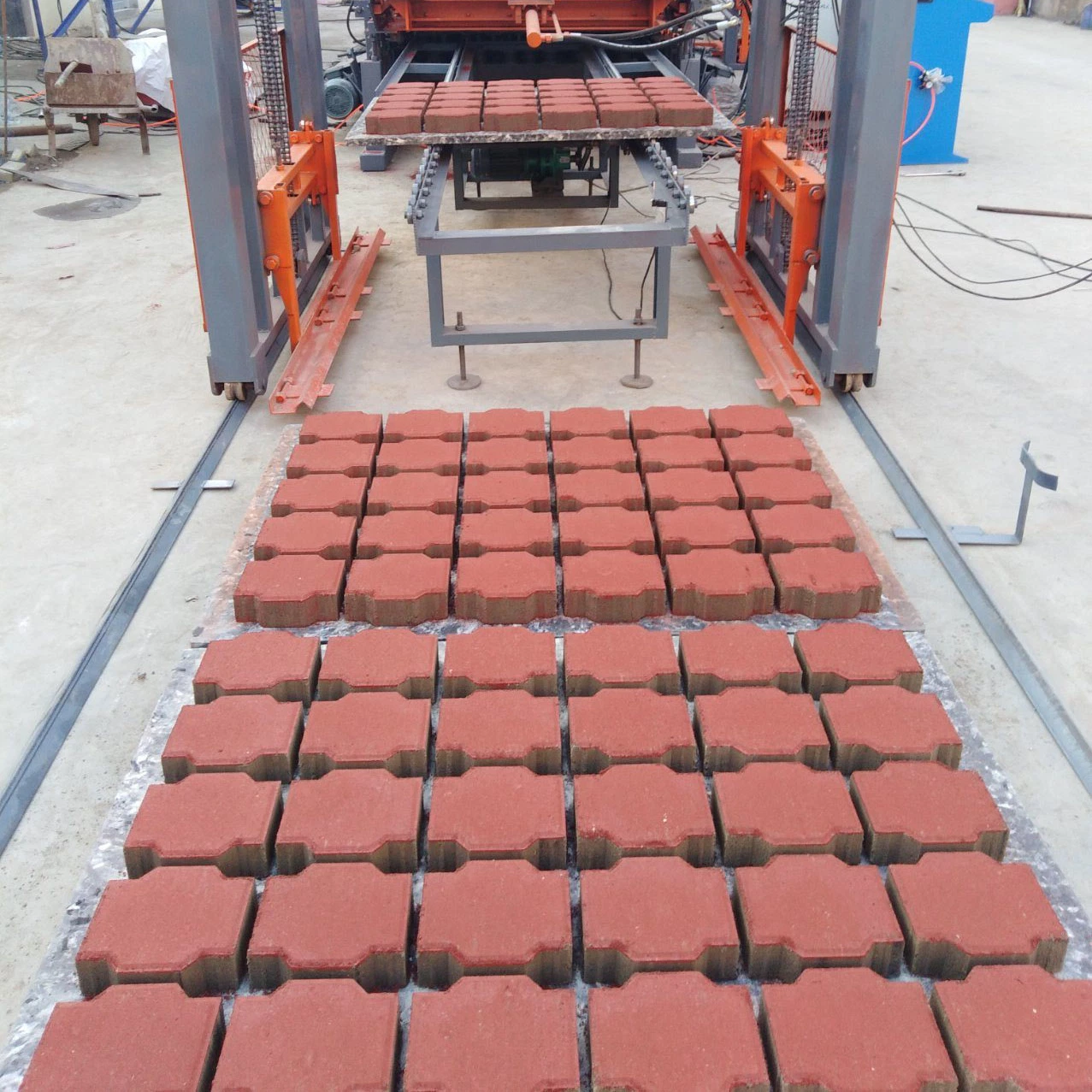 Hot Sale Qtj4-35 Semi Automatic Concrete Block Machine Cement Brick Making Machine Manufacturer