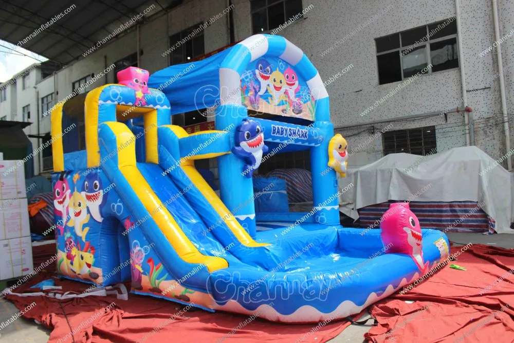 El tiburón bebé diapositiva combinado de agua a los niños al aire libre Piscina de agua gorila inflable Castillo Combo Diapositiva con piscina