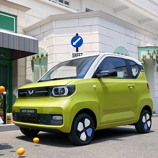 High Performance Electric Car Miniev Macaron EV 20kw Wheel Battery Car with 100km/H Speed