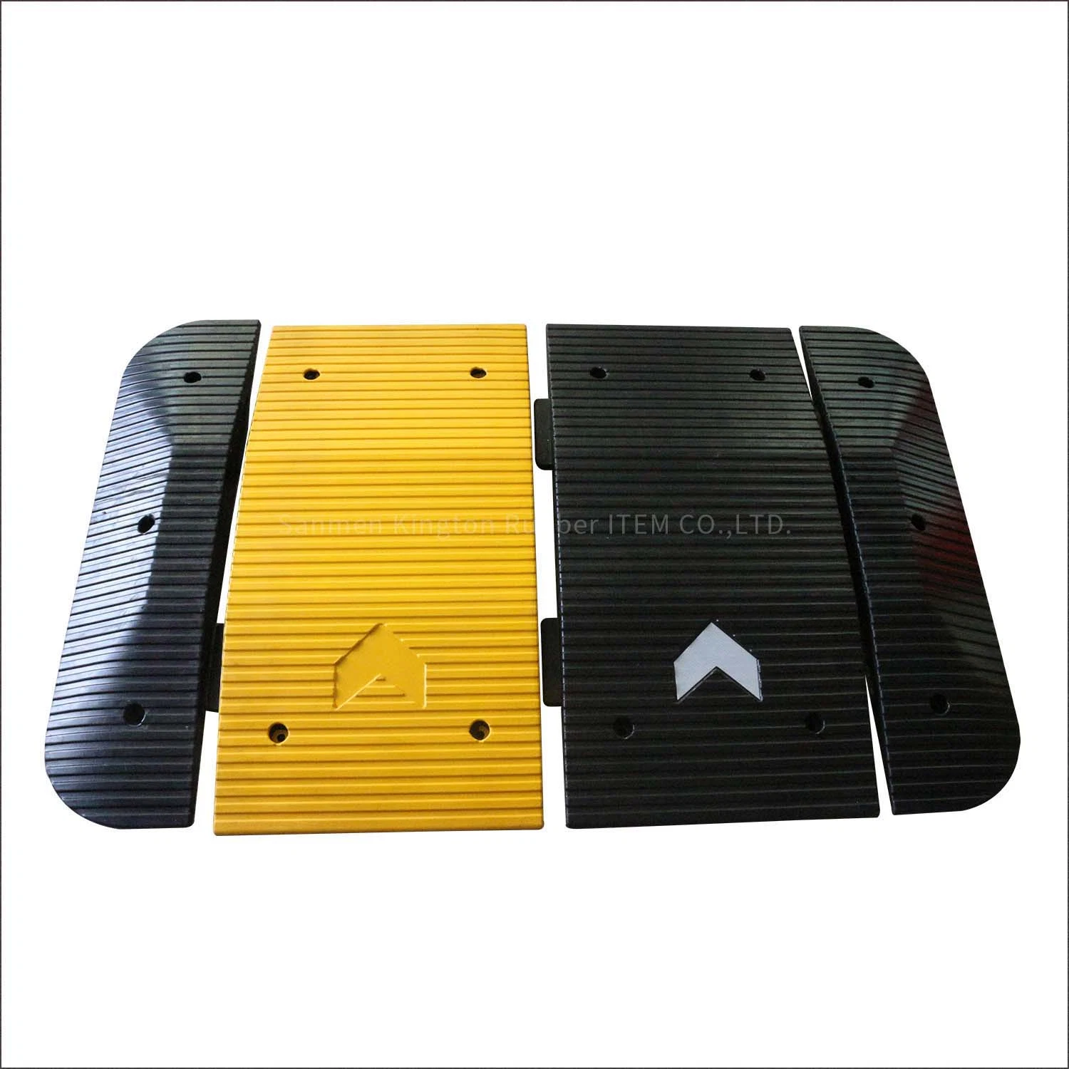 High Intensity One Way Road Speed Hump Rubber Speed Bump