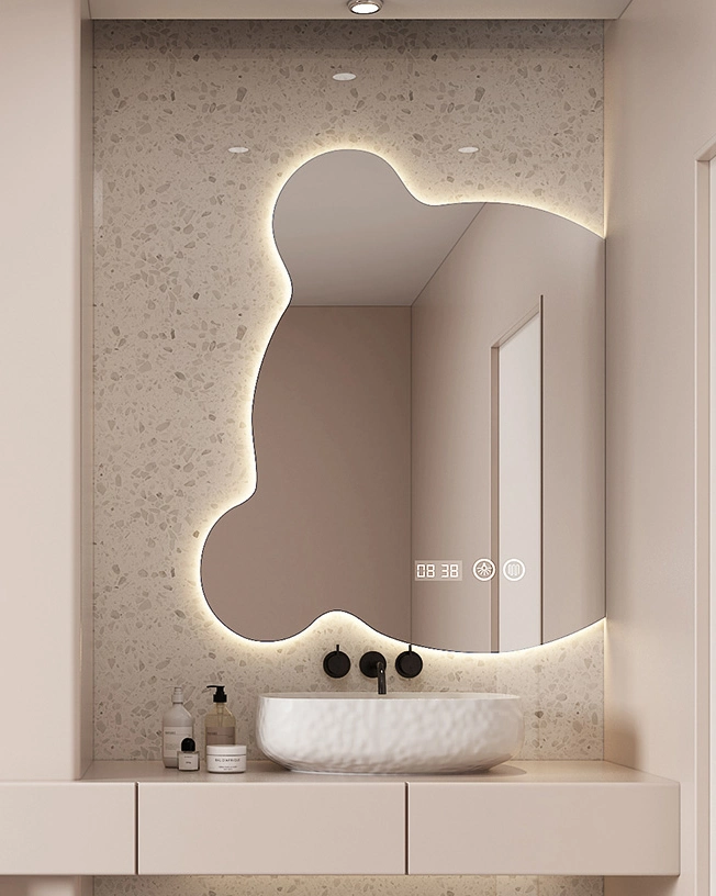 Venta caliente Cartoon con forma de retroiluminación Anti niebla Baño espejo de pared Baño espejo inteligente LED pantalla táctil