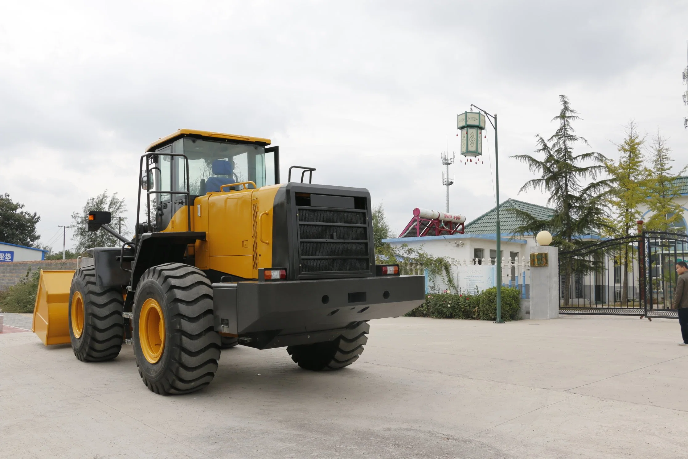 Sem Shantui Lonking Liugong de nouveaux équipements Prix 3 4 5 6 tonne 5t 5tonne 956 Transmission ZF Mountain les chargeurs sur roues de la pelle avec Rock Seau 3cbm capacité de vente