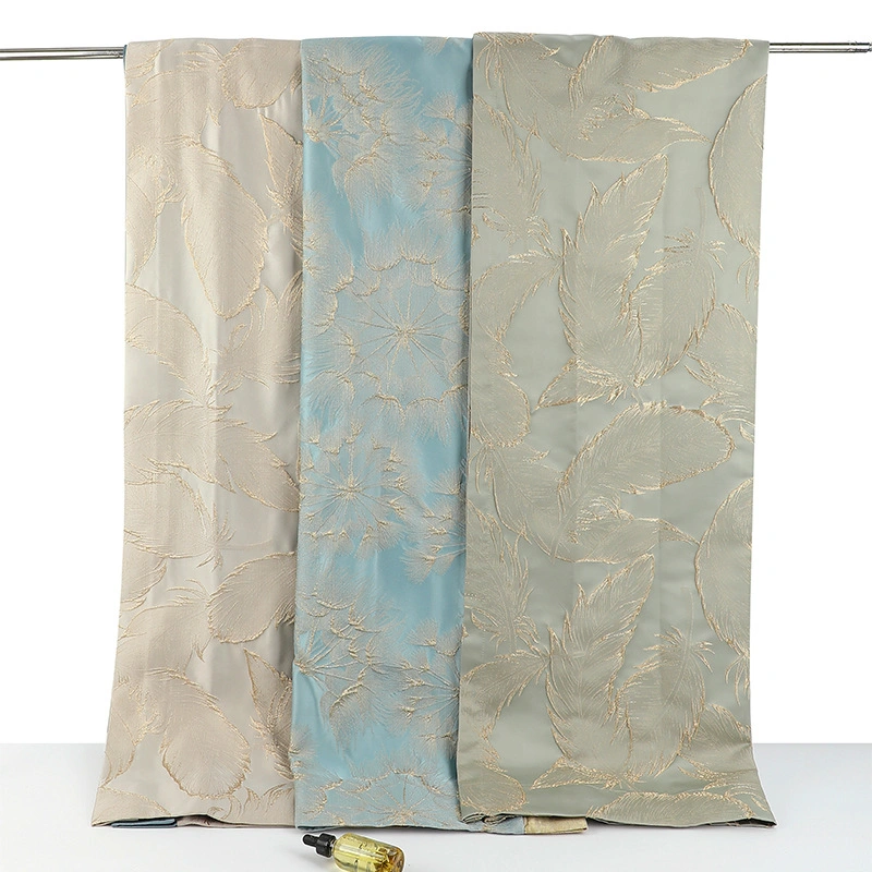 Aislamiento de hojas de seda de color dorado con relieve de jacquard de alta precisión al por mayor chino Cortina de lujo cortina de tela Blackout