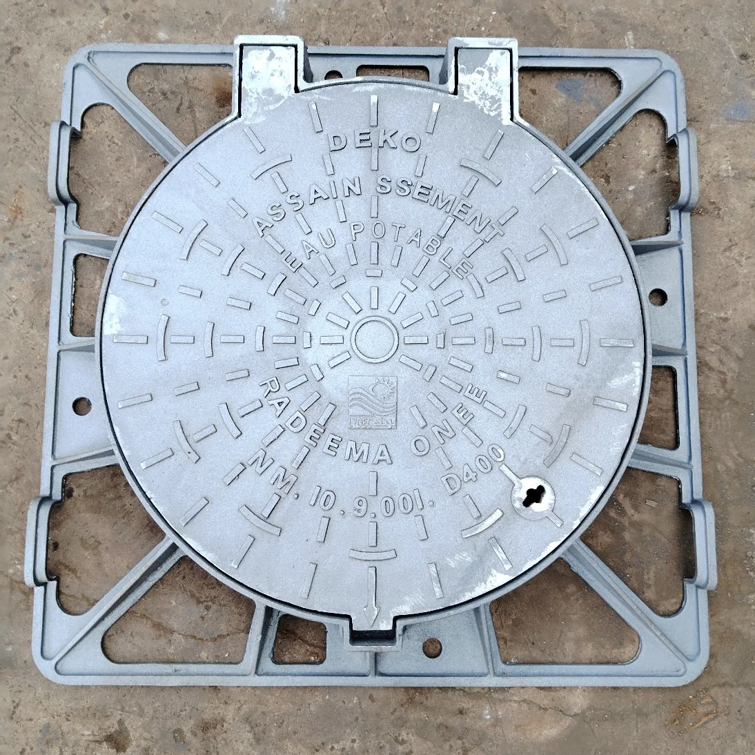 Dk-Srcd &Phi; 600 Double Hinged D400 Ductile Iron Manhole Covers