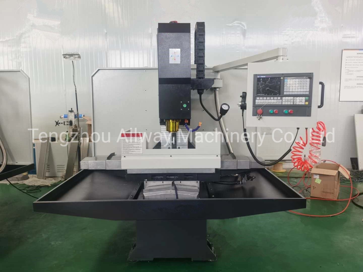 Xk7126/Xh7126 Small Milling Machinery Economic CNC Milling Machine CNC Machining