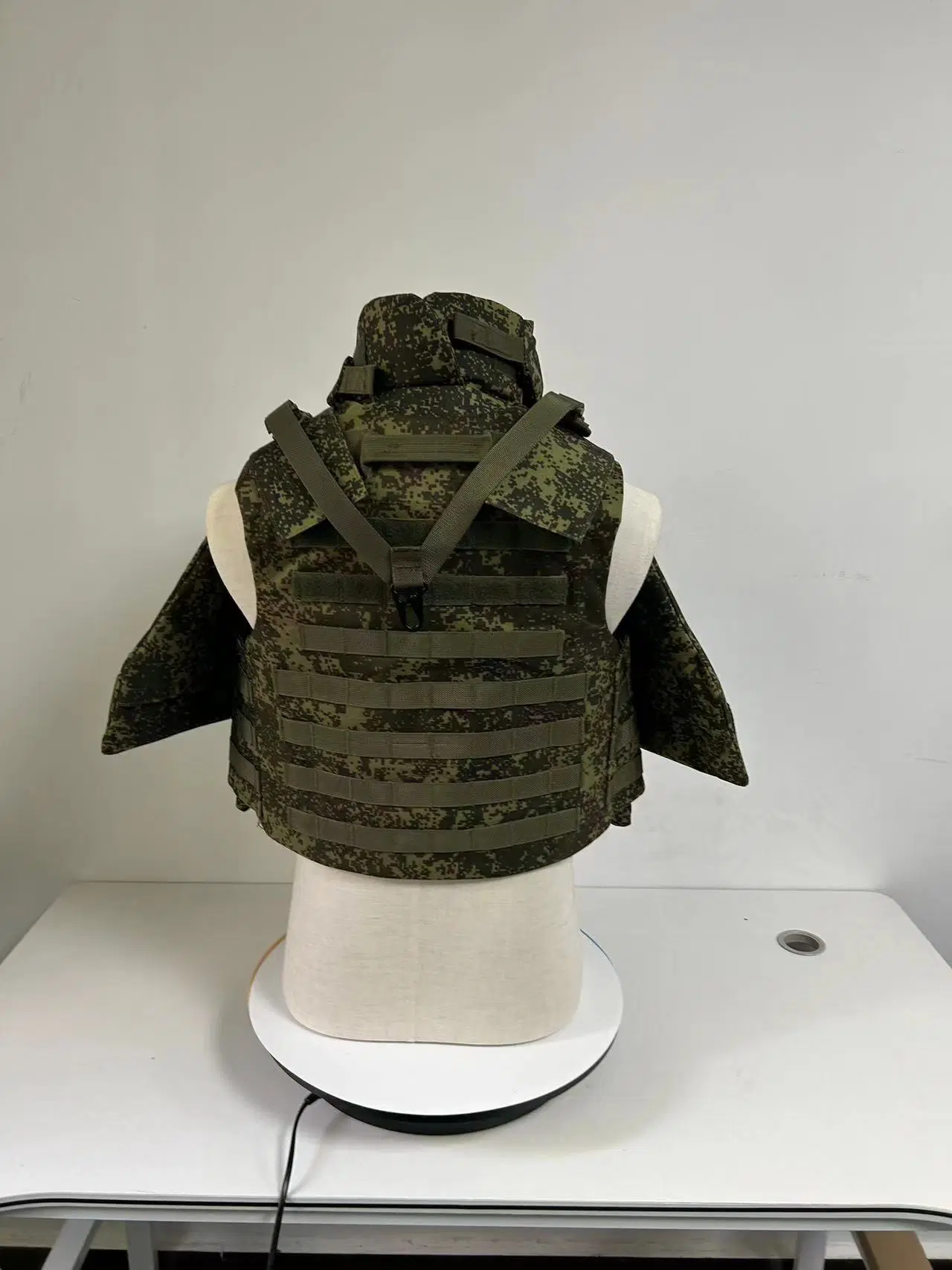 Full-Protective PE Bulletproof Tactical Vest M66