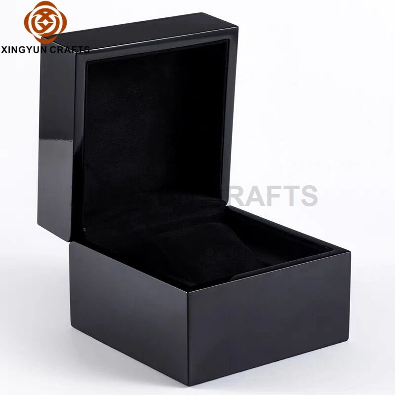 Fashionable Wholesale/Supplier Single Wood Lacquered Best Watch Display Box Wooden Gift Packaging Box