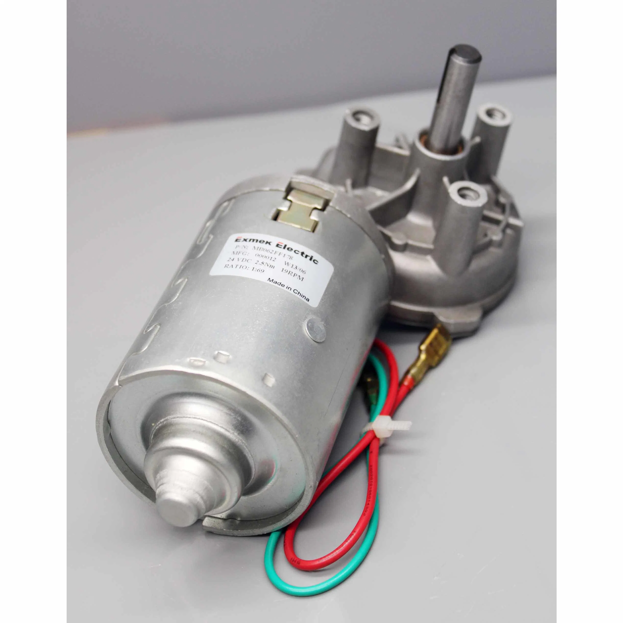 DC Worm Gear Motor with 12V 3nm (MB062FF105-WD0069-2)