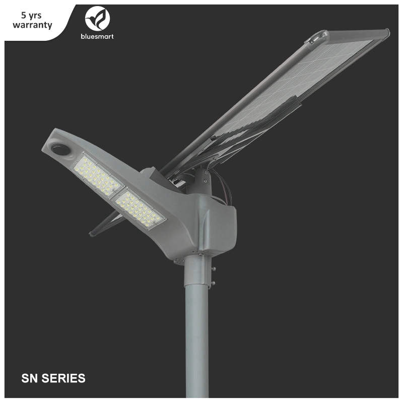 Lumières de jardin de rue solaires LED intégrées tout-en-un de 50W 60W 80W 100W 120W 150W 180W pour l'extérieur