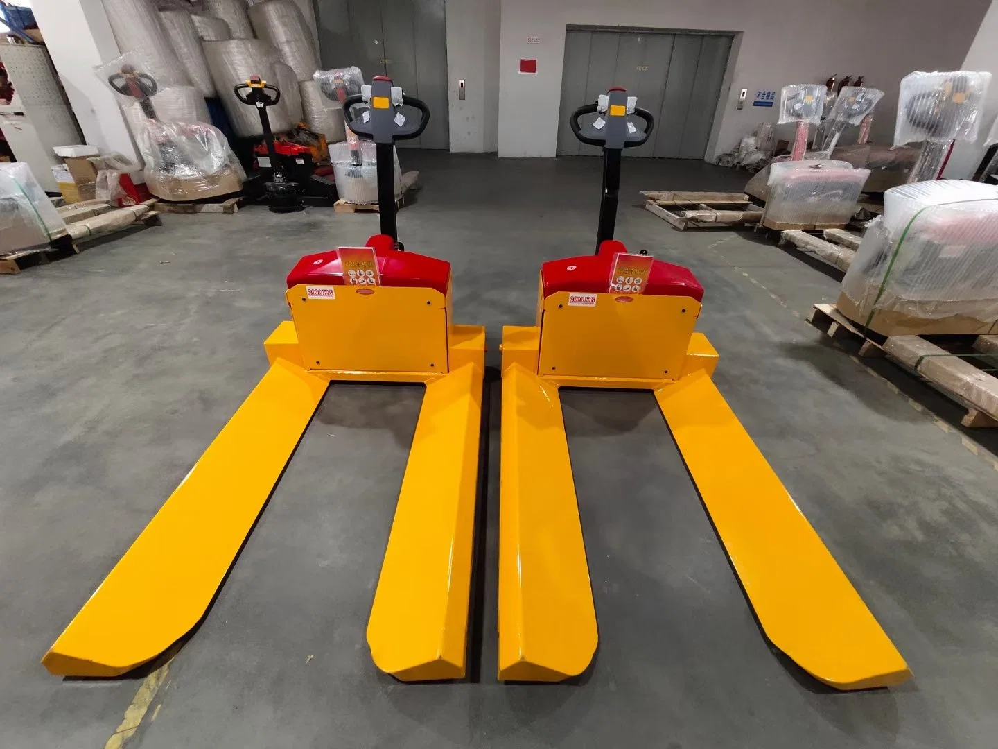 Load Capacity 2000kg Manual Paper Roll Hand Pallet Truck