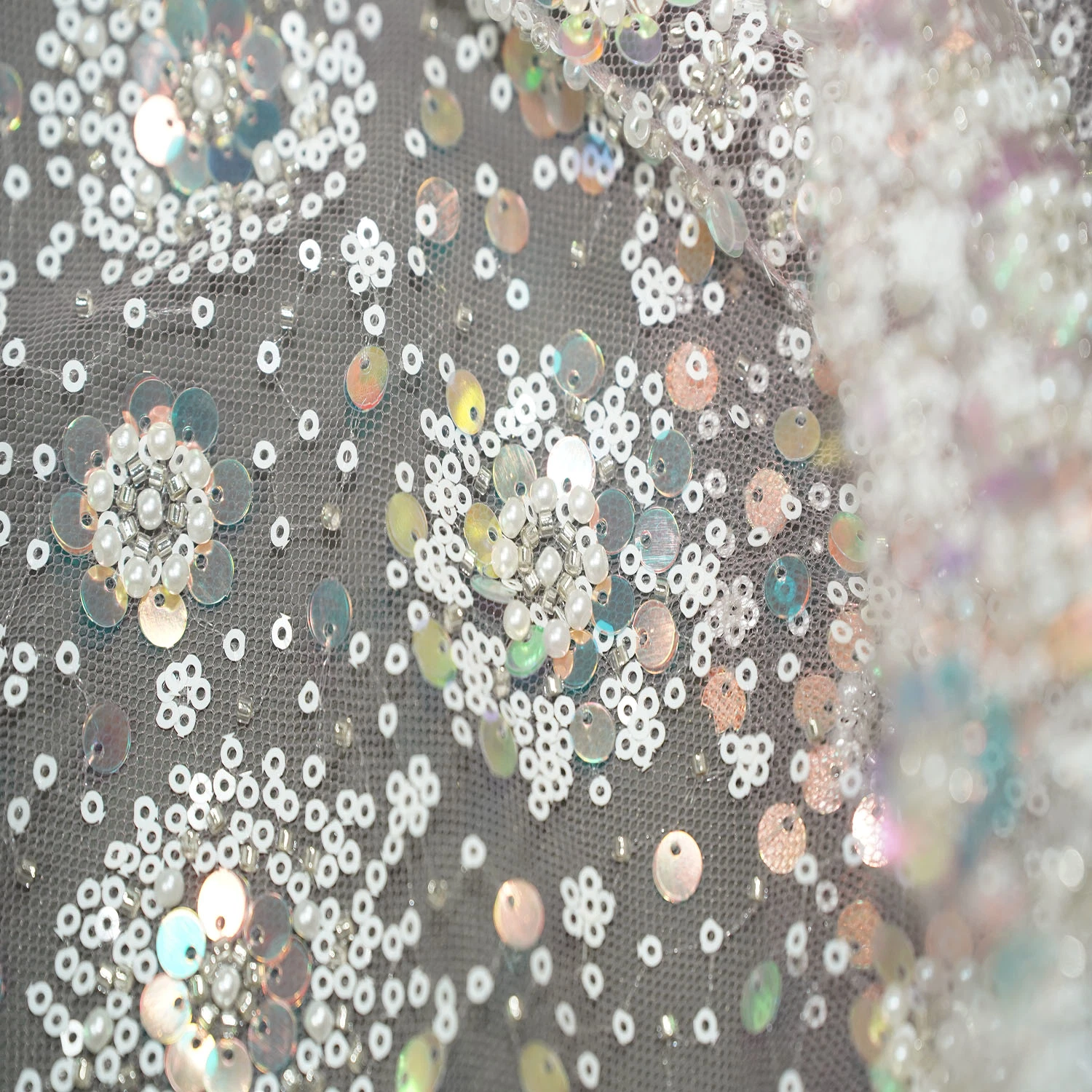 Colorful Beaded Lace Sequin Fabric with Pearl Mesh Embroidered Tulle for Fashion Dress