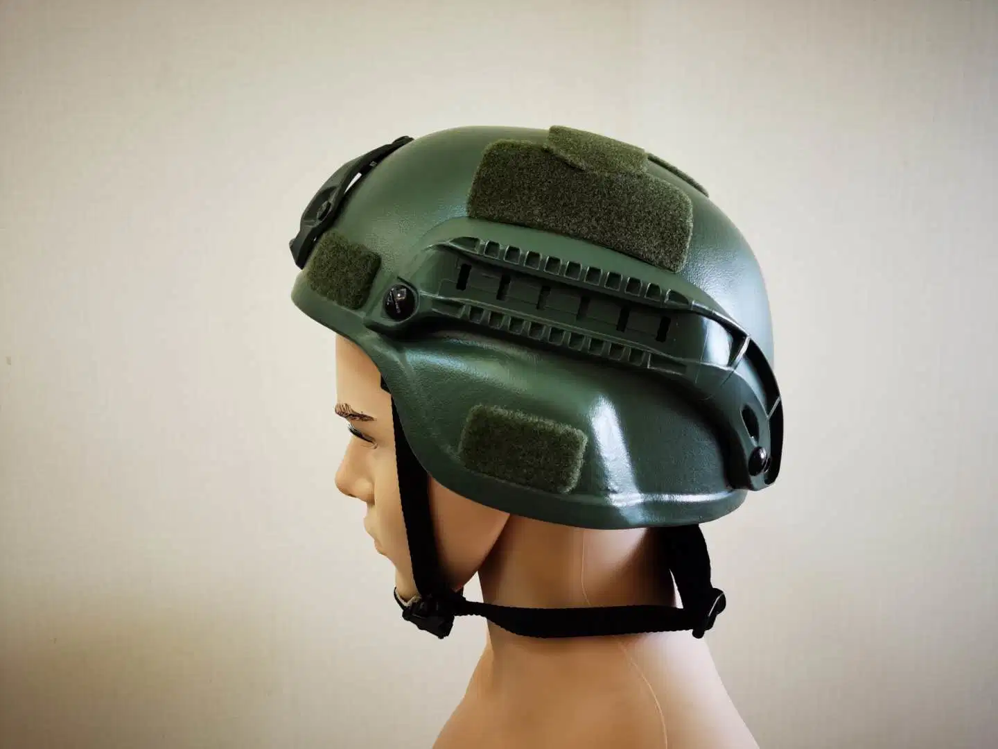 Bullet Resistant Helmet with Night Vision Mount and Rail Adaptor Nij Iiia