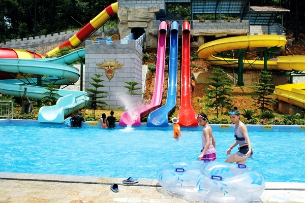 Speed Water Slide Play Equipment Aqua Park Giant Water Park