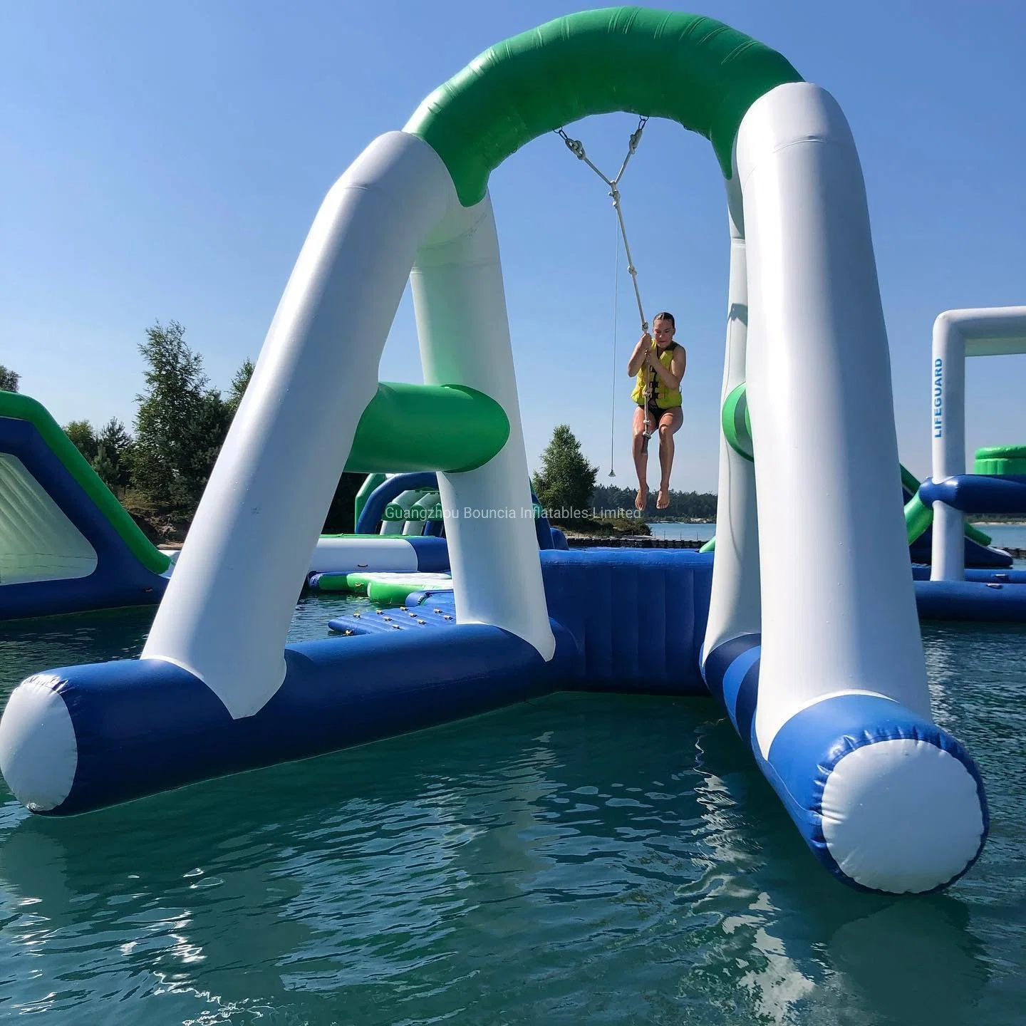 Parque acuático flotante inflable certificado por TUV de alta calidad para 100 Personas