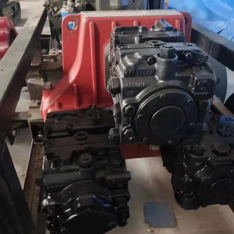 Hydraulic Pump Drive System, The Connection of Internal Combustion Engines and Multiple Hydraulic Pumps.