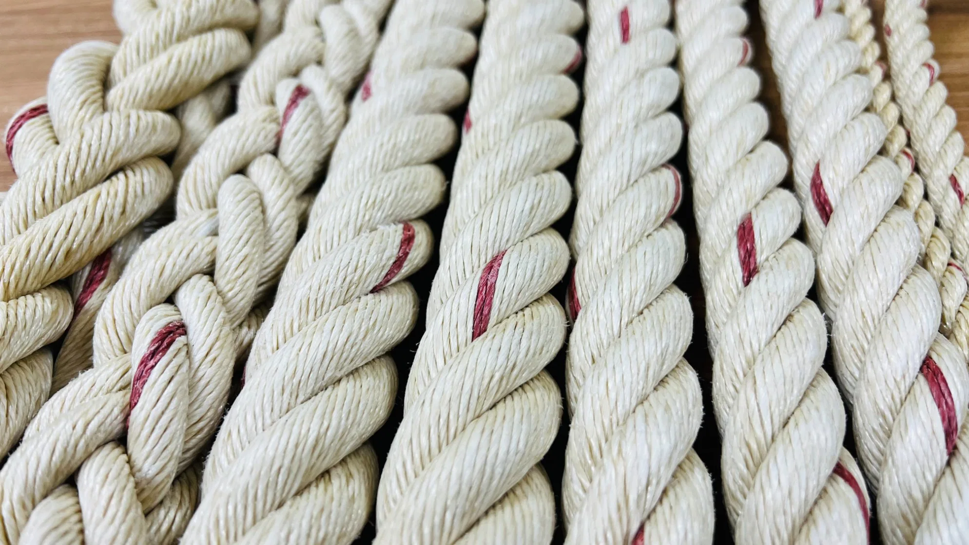 معدات زراعية لصناعة الحبل البلاستيكية PP Rope Baler TWine الماكينة