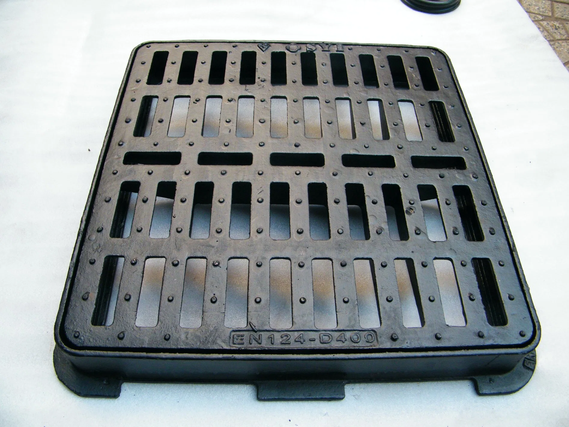 Syi Customized Ductile Iron Heavy Duty Grating Trench Drain Cover Black Grate Drain