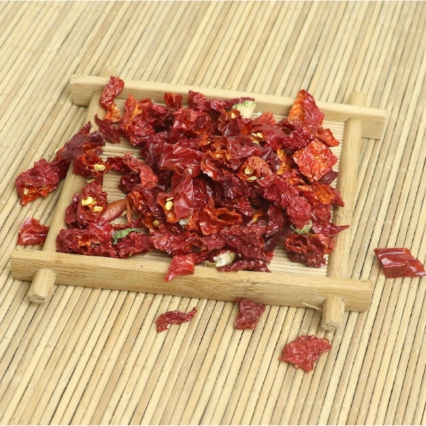 Chilli Segments and Chilli Rings Cut C Paprika Pepper 1.5 Cm High Heat Henan Province Herbs Spice Seasoning Golden Supplier