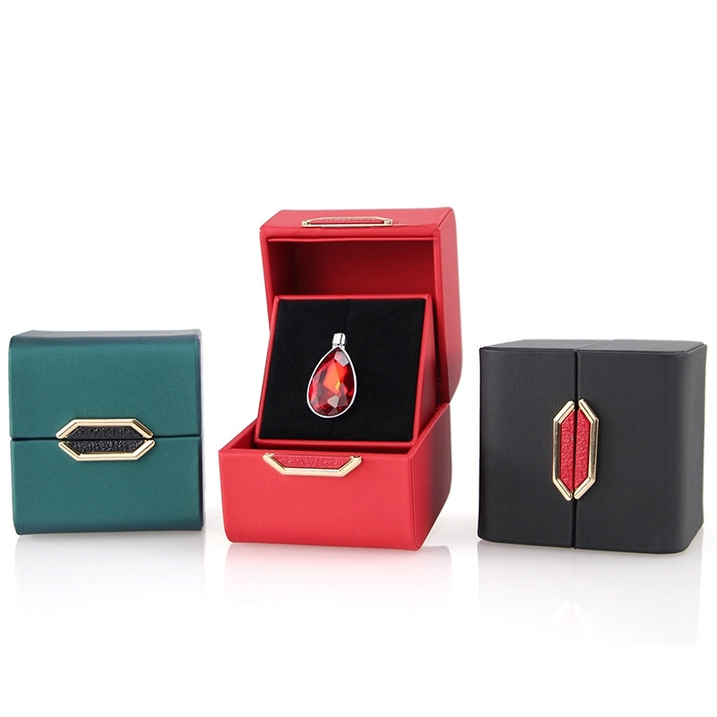 Top Quality Creative Lip Lock Double Opening PU Jewelry Pendant Ring Box