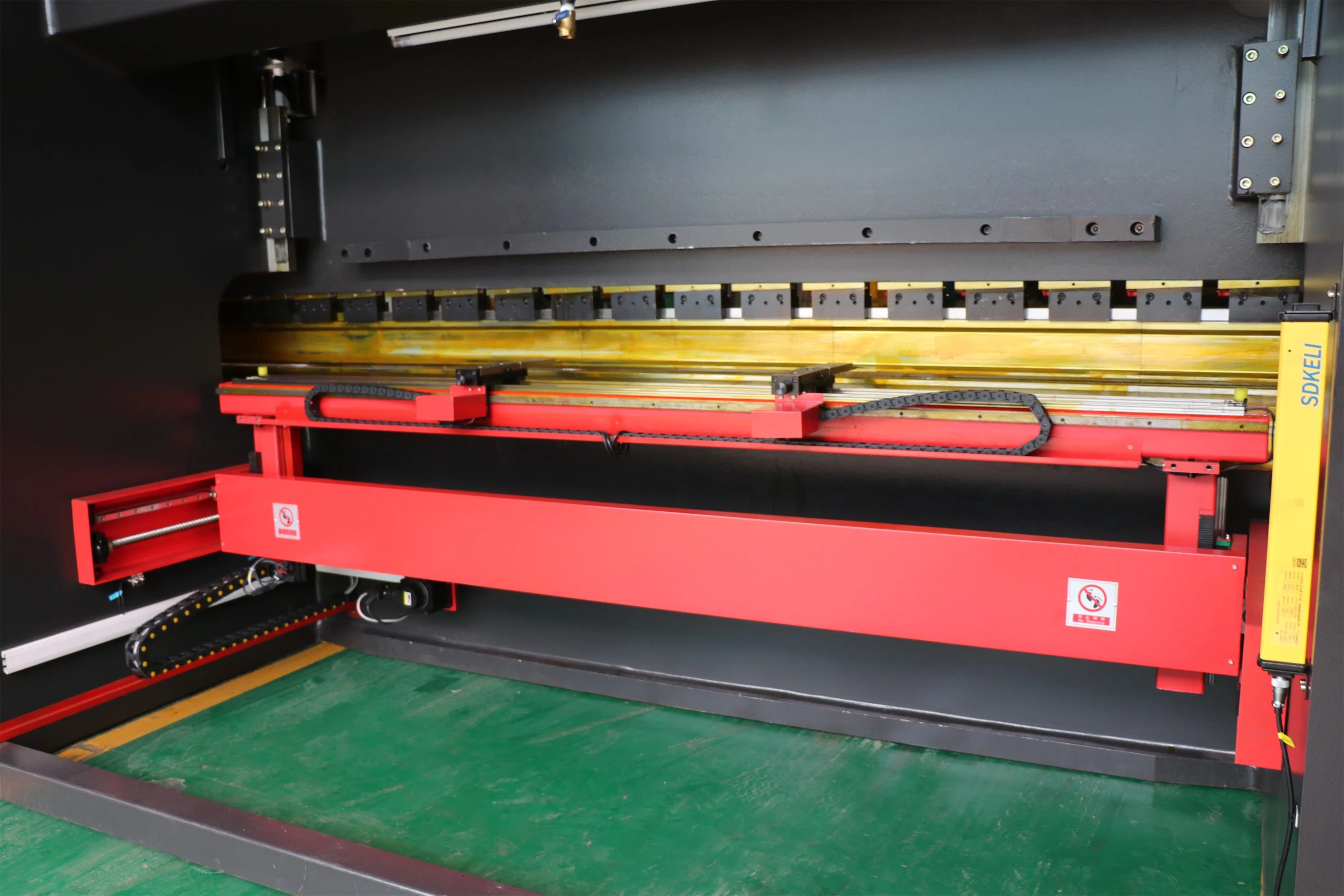 China Professional Press Brake Biegemaschine 100 160 Ton mit CNC mechanisch
