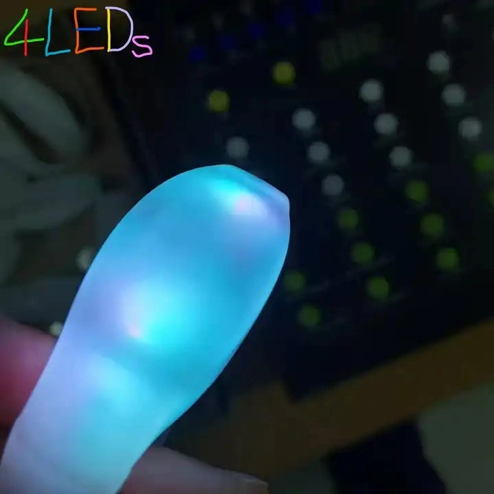 Nouveau produit 4 voyants LED contrôlé à distance de logo personnalisé Bracelet Bracelet, le DMX Voyant de contrôle pour l'événement