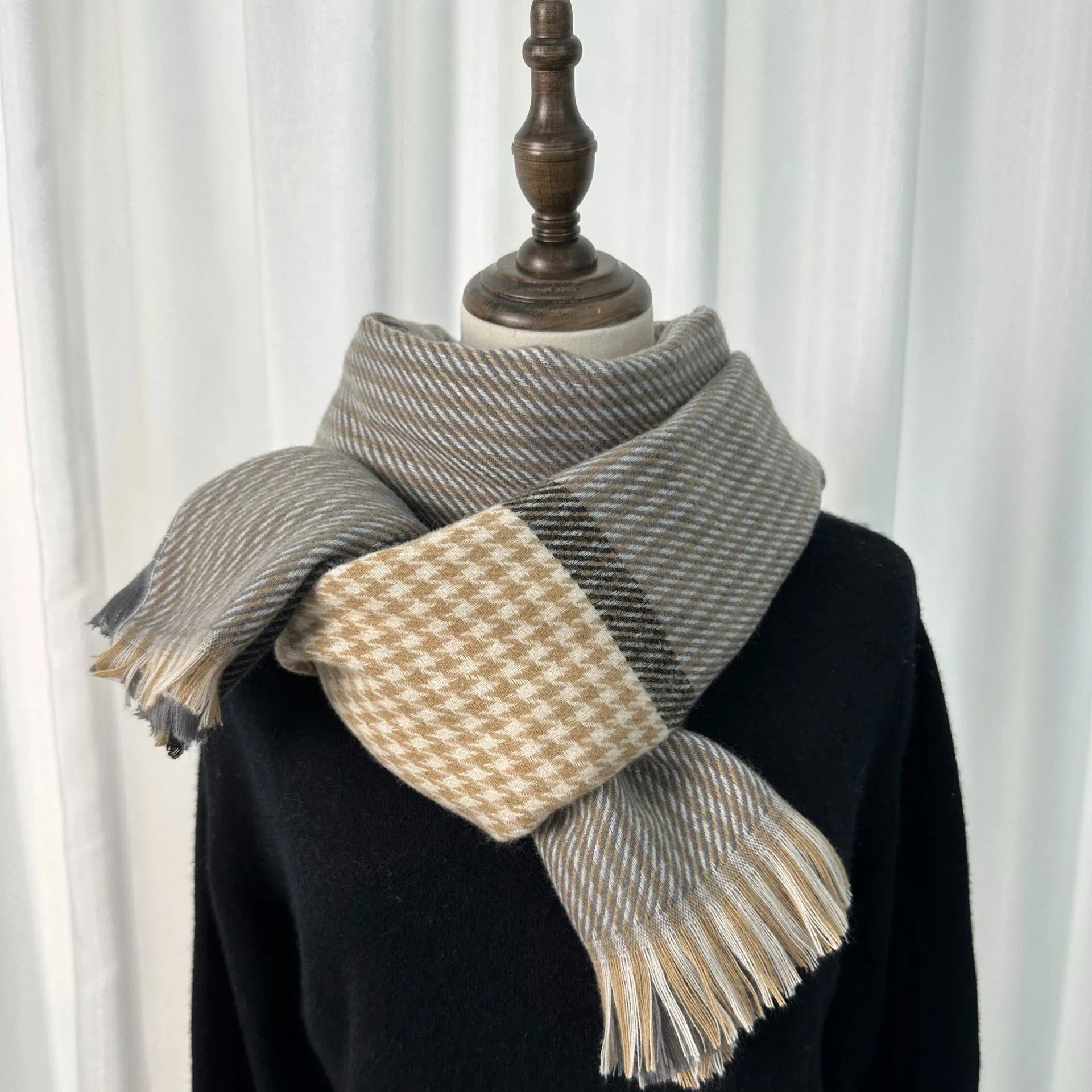 Comercio al por mayor a largo chal de deformación de la lana de cachemir Plaid manta cálida en invierno pañuelos de algodón