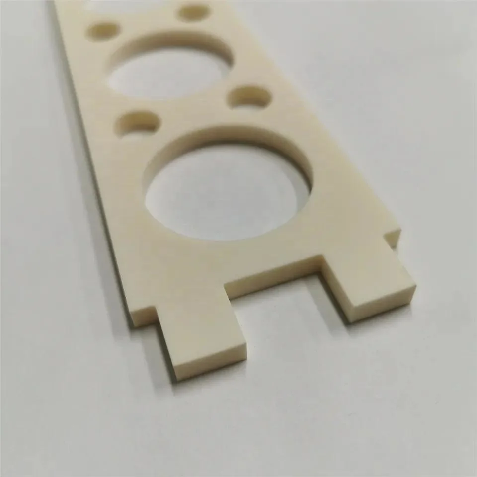 White and Ivory Color Strong Bending Resistance Factory Customized 99% 99.5% Al2O3 Insulator Alumina Ceramic Structural Part