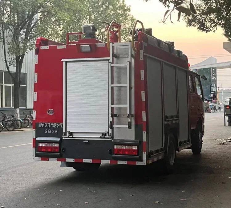 Good Price 2000 Liter 2m3 Water Tank Dongfeng Fire Fighting Truck