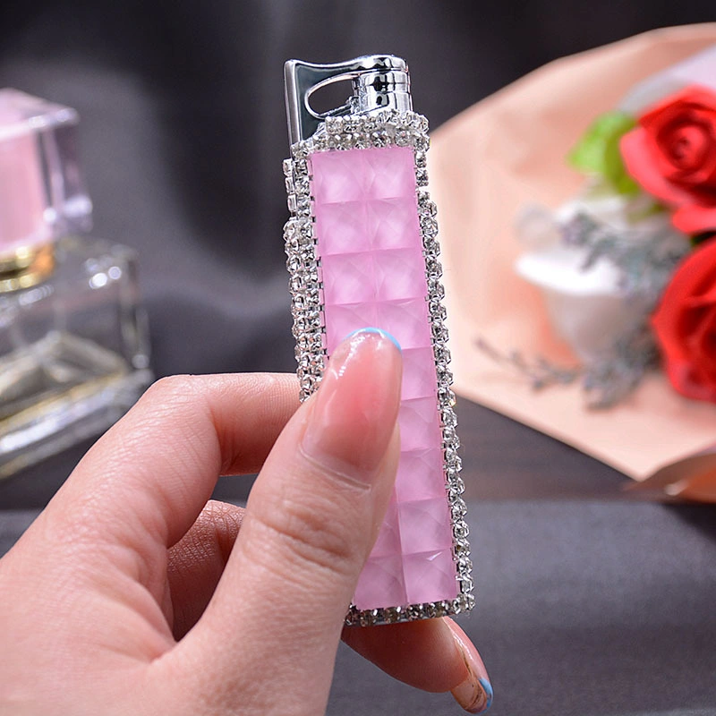 Wholesale Bling Crystal USB Charging Double-Sided Diamond Lighter pare-brise sans flamme Allume-cigare électronique sans allume-cigare électrique