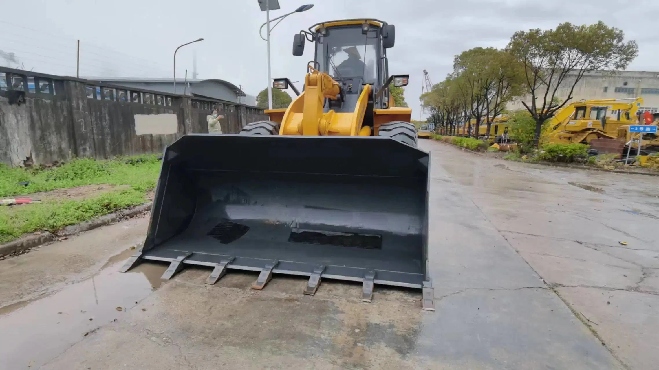 Liugong Original Factory 856h Wheel Loader 5-Ton Front End Loader for Sale 90% New