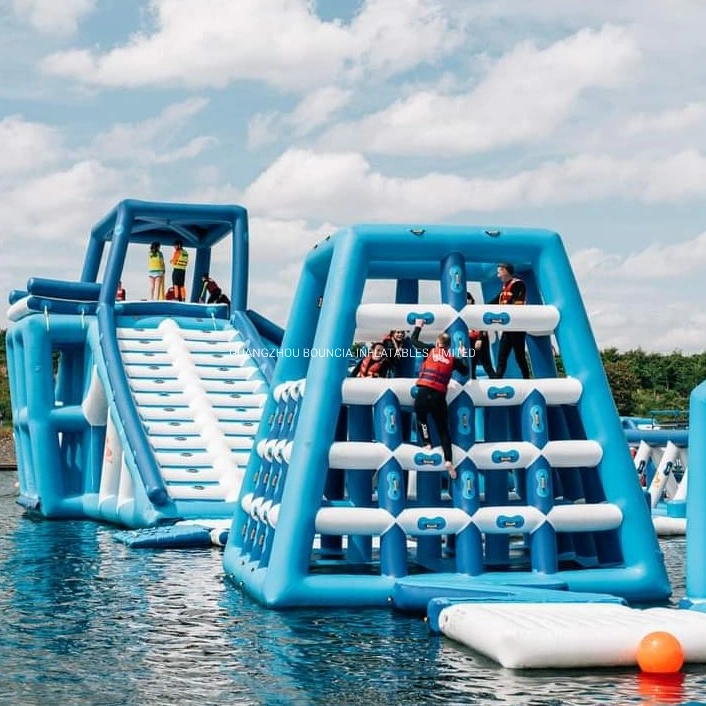 Parque acuático Inflatable Comercial con tobogán acuático capacidad para 350 personas