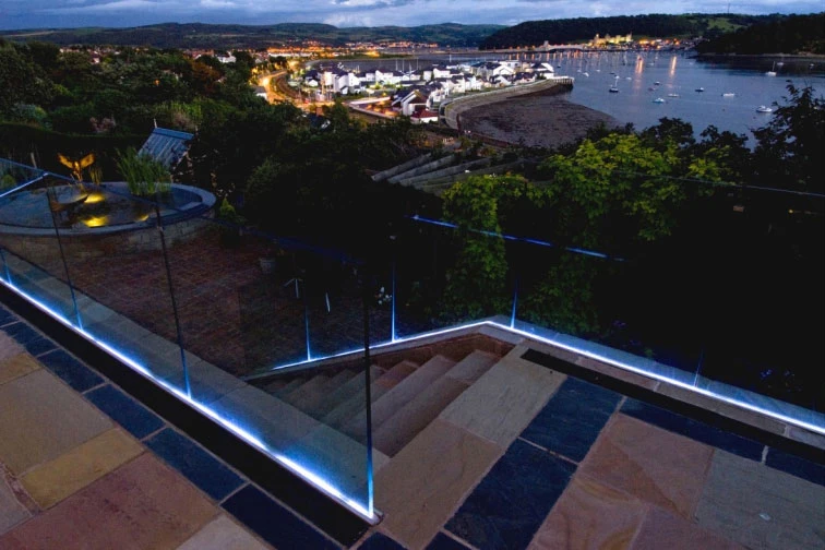 Anodized Aluminum U Channel Fence Base for Glass Railing with LED Light